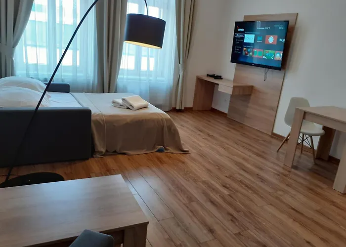 Old Town Apartments - B20